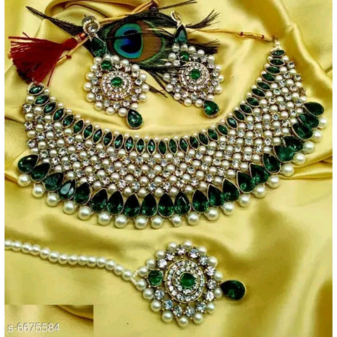 Raashifashions Green Necklace Set
