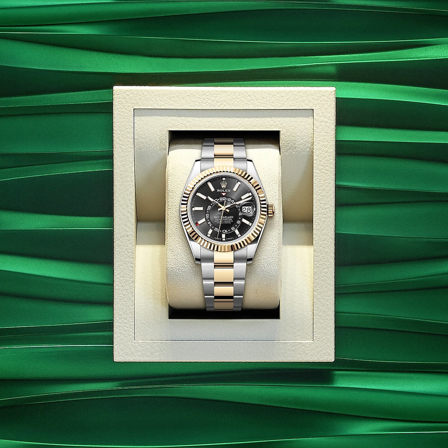 Sky-Dweller, 42mm, Oystersteel and 18k Yellow Gold, Black, Oyster, Ref# 336933-0003