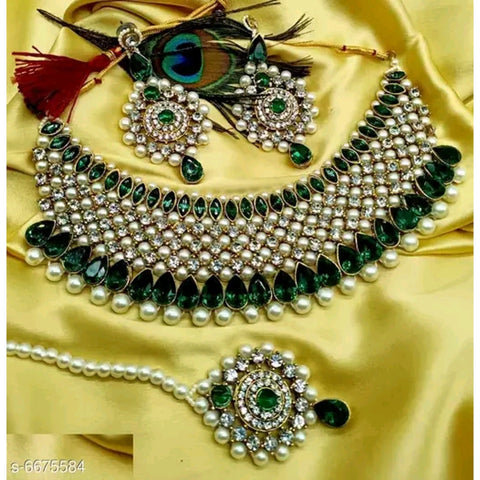 Raashifashions Green Necklace Set