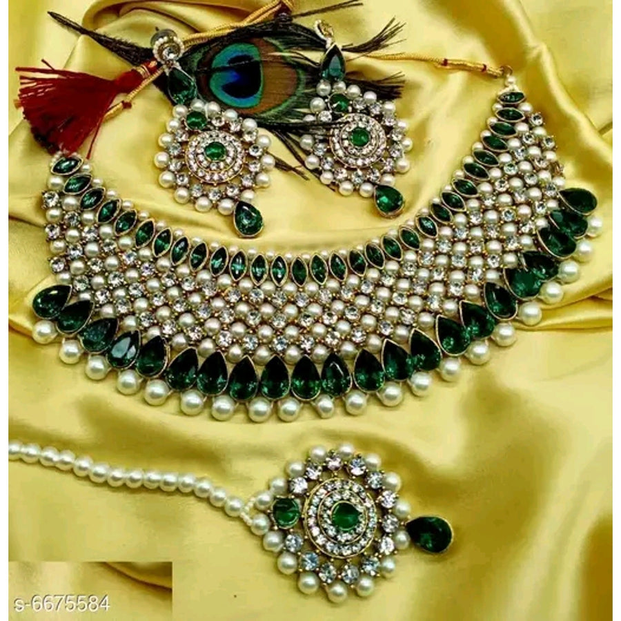 Raashifashions Green Necklace Set
