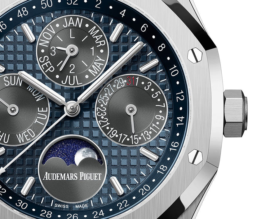 Royal Oak PERPETUAL CALENDAR Ref# 26574TI.OO.1220TI.01