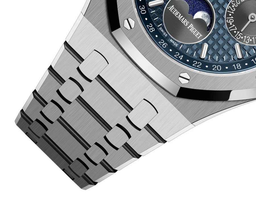Royal Oak PERPETUAL CALENDAR Ref# 26574TI.OO.1220TI.01