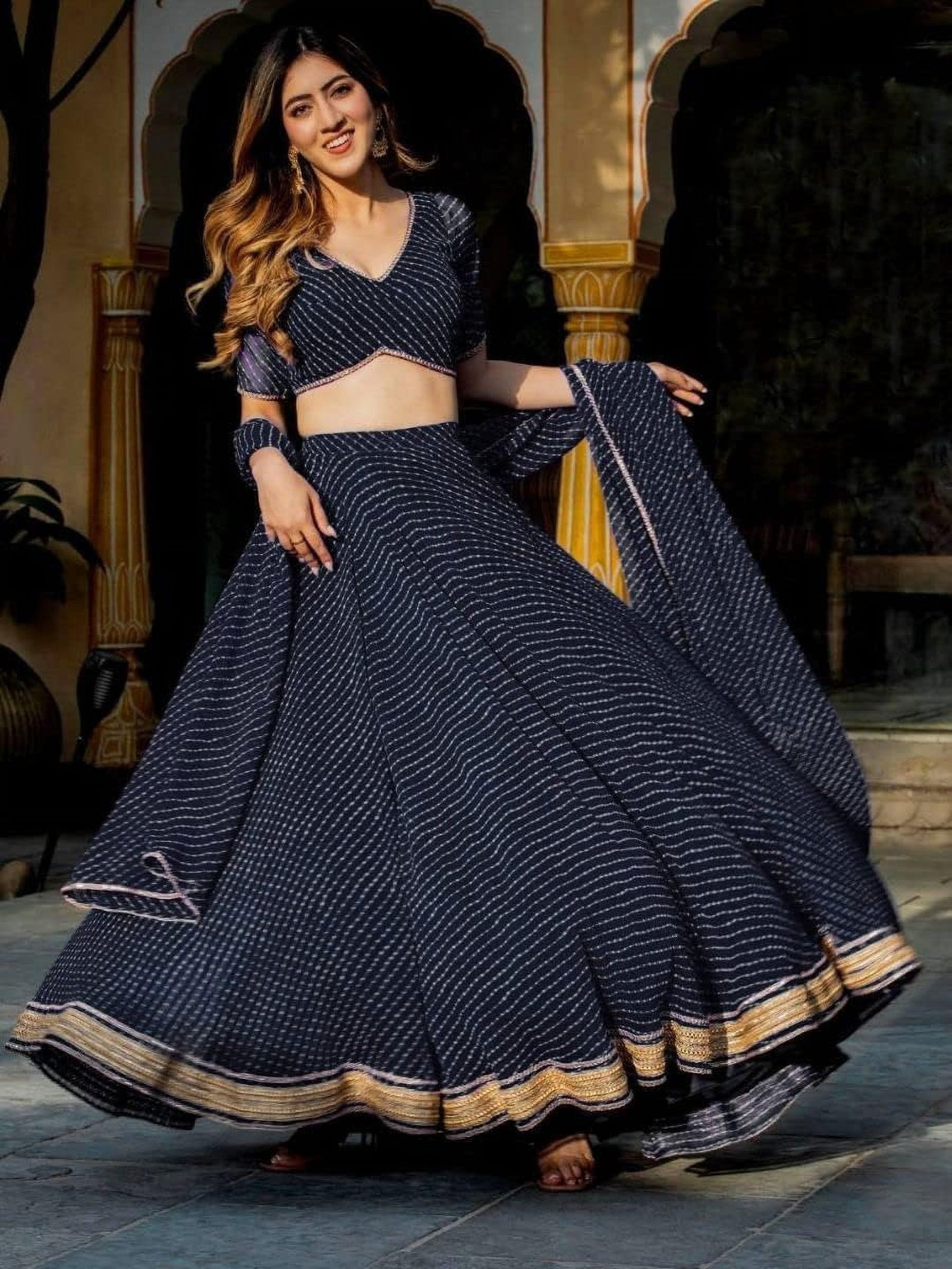 Reception Party Wear Indian Pakistani Designer Alia Bhatt Style Lengha Choli ( Black, XS - 36 ) - Image 4