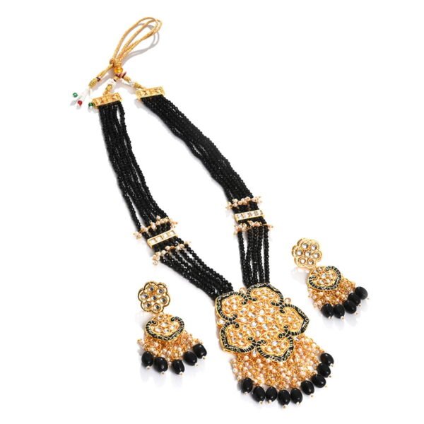 SOHI Women's Green Gold Plated Kundan Beaded Jewellery Set